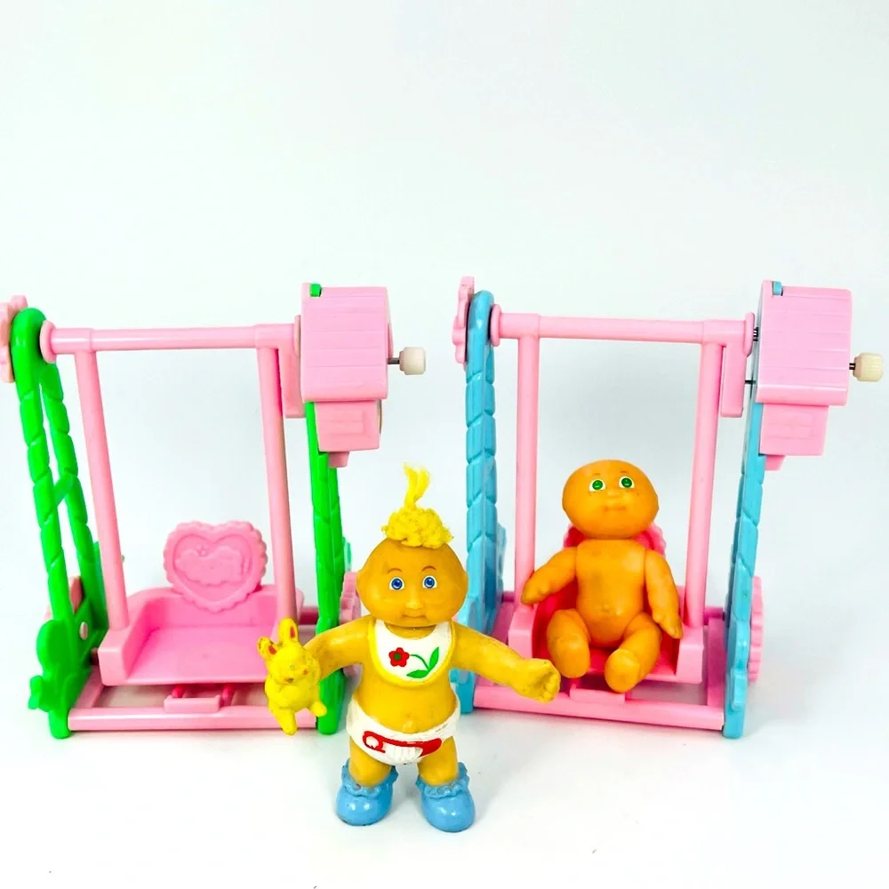 Vintage Lot of Cabbage Patch Kids Wind-Up Swings And Dolls Minis